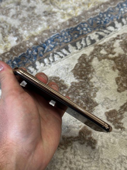 Iphone 11 pro telefoni