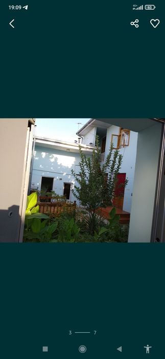 Участка сотилади 1 сотик, 2 этаж, 4 та хона,