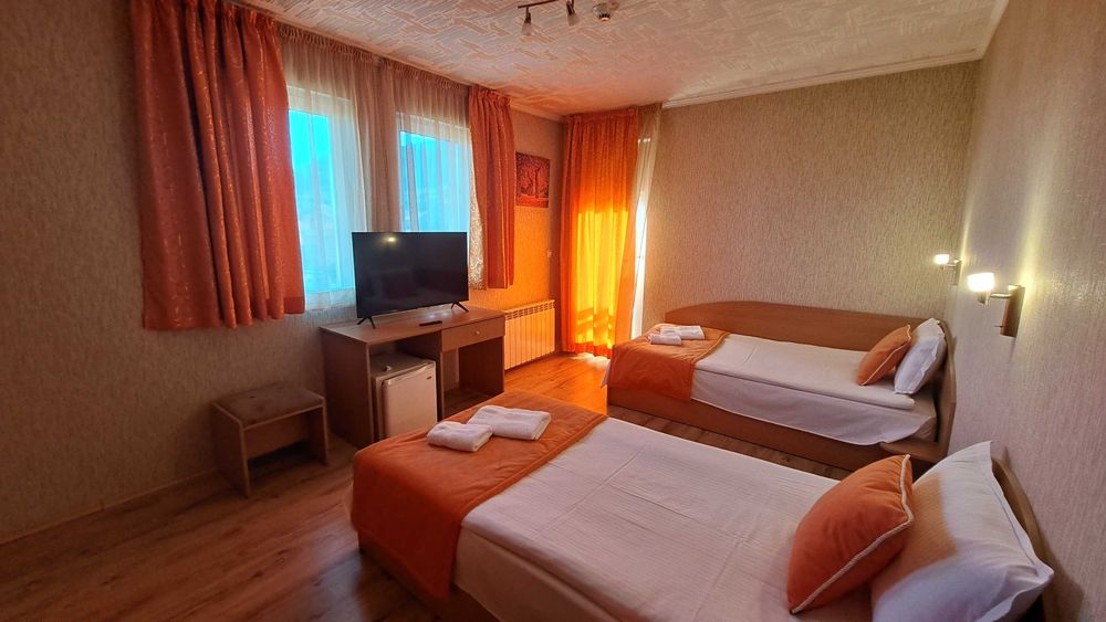 Продажба на работещ семеен хотел в гр. Банско