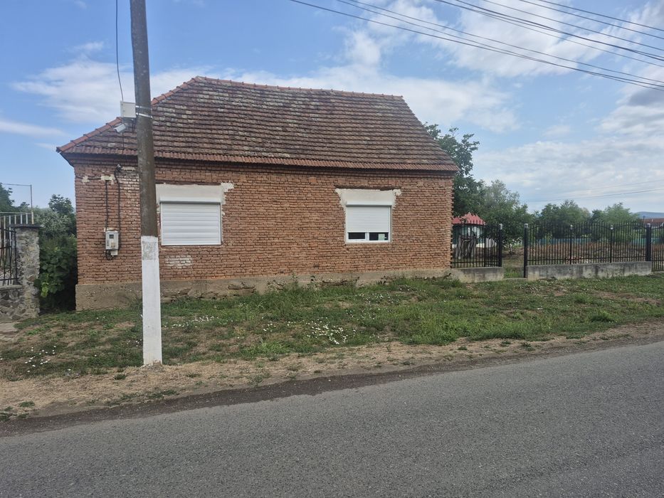 Casā în localitatea Belotinț,județul Arad.