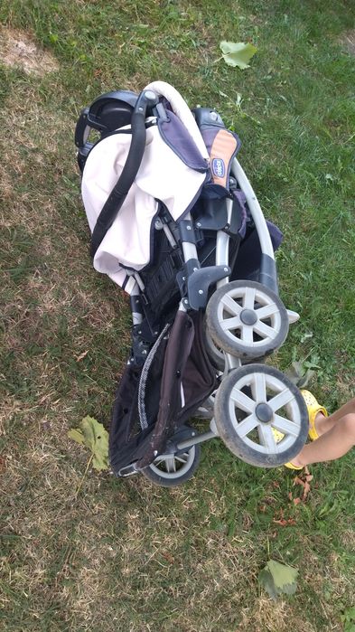 Бебешка количка Чико