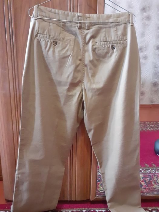 Брюки цвет бежевый классика новые