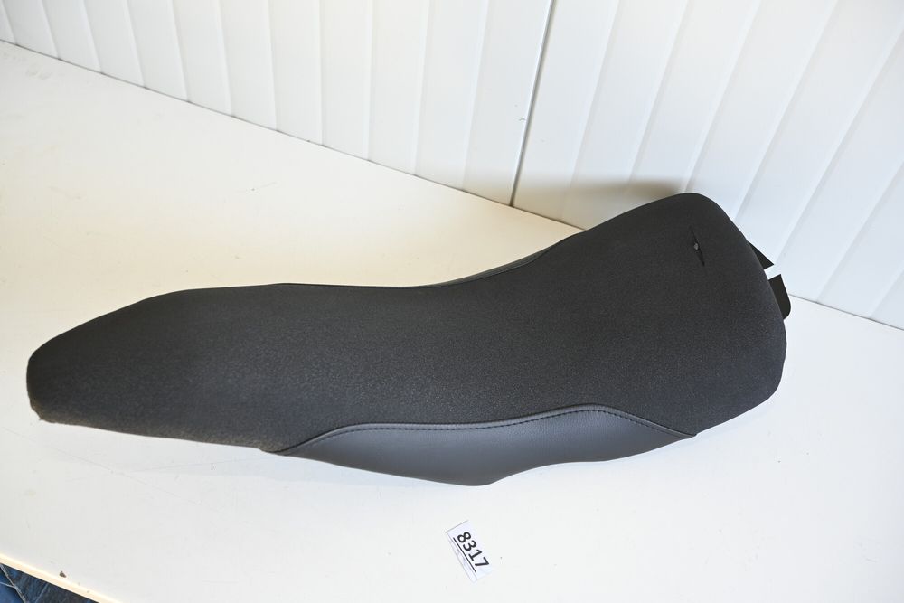 Yamaha Tenere 700 World Raid 2023 Sa sezut fata pilot si sa pasager