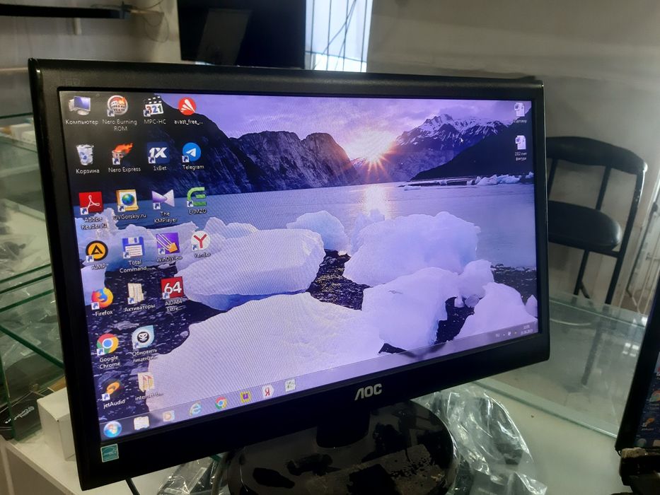 Монитор диагонал 19