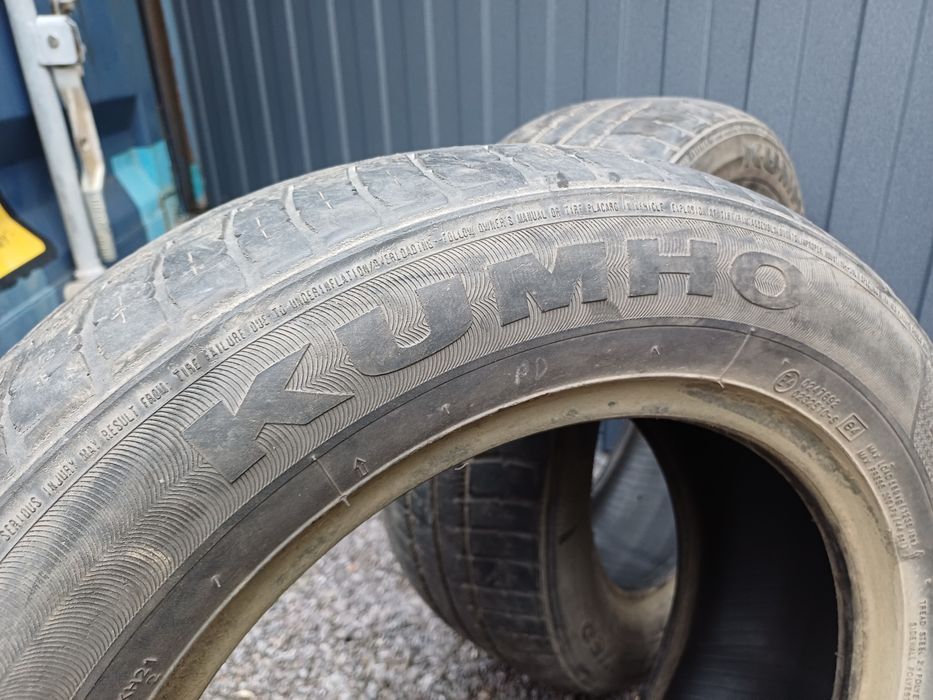 Шины 195/60 R15 Kumho пара.