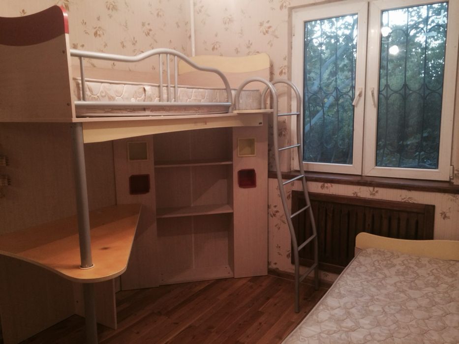 Продаю свою 5 ком квартиру. Метро Айбек ул. Афросиаб дом 12/1