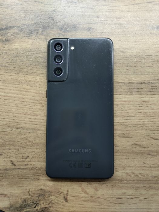 Samsung S21 FE 5G (8/256гб)