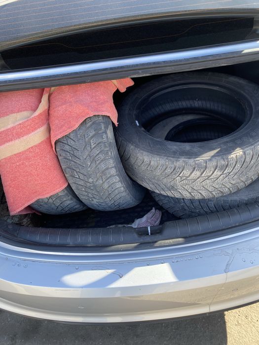 Продам шины nokian