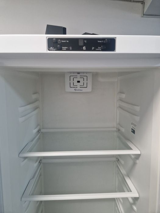 Хладилник охладител Whirlpool 360 литра