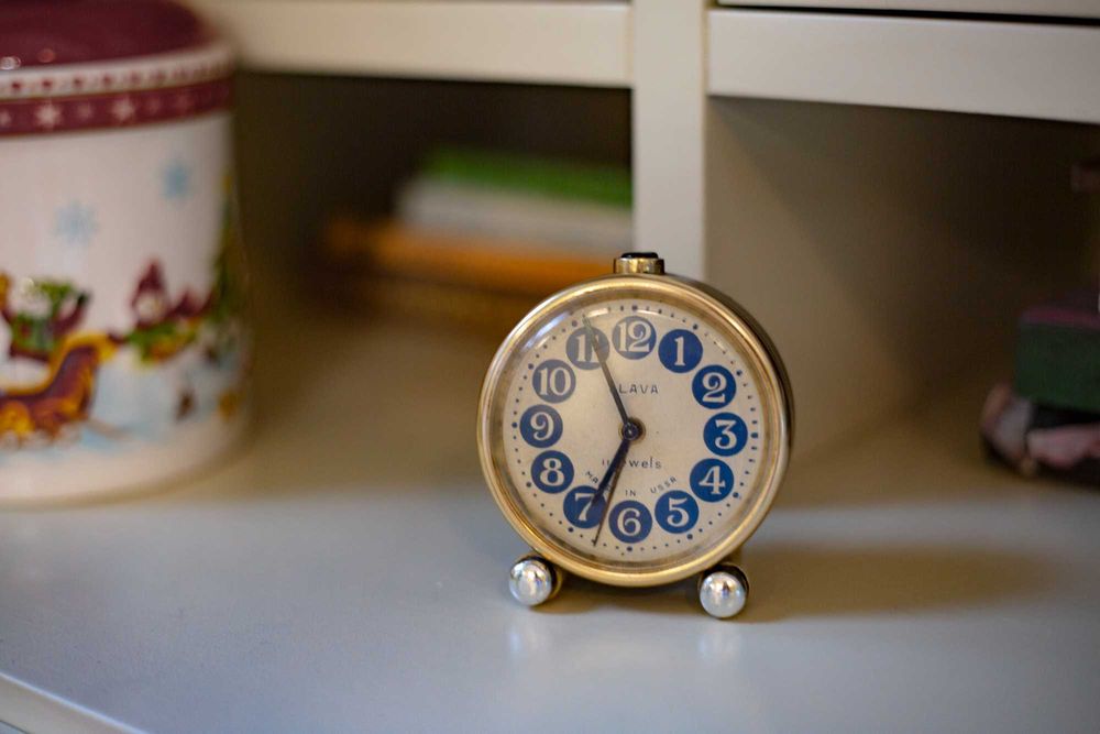 Ceas de masă mecanic SLAVA