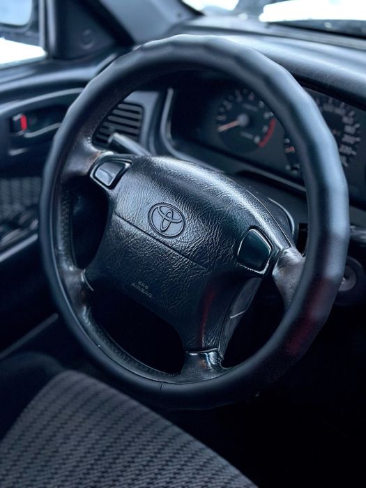 Продам Тойота Карина Е