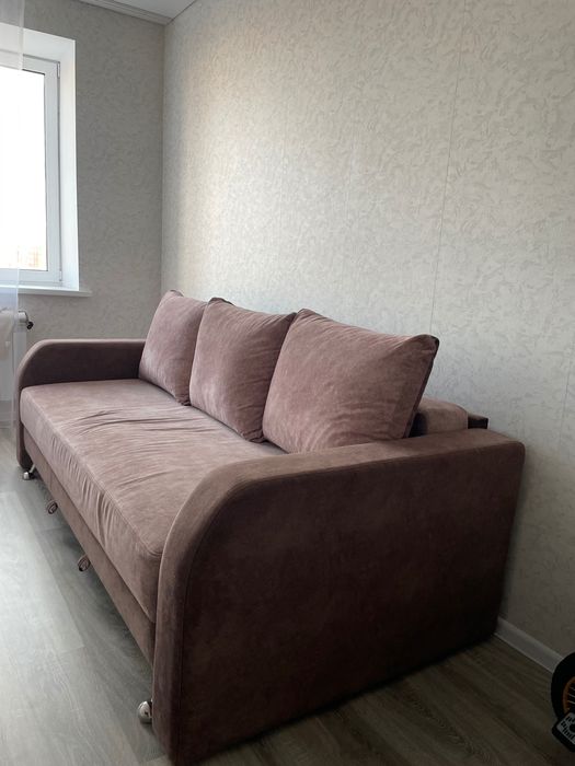 Продам диван в хорошем состоянии