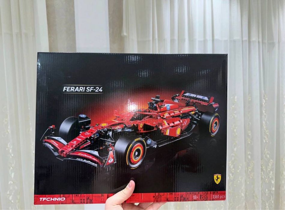 Lego Technic Ferrari SF-24 F1