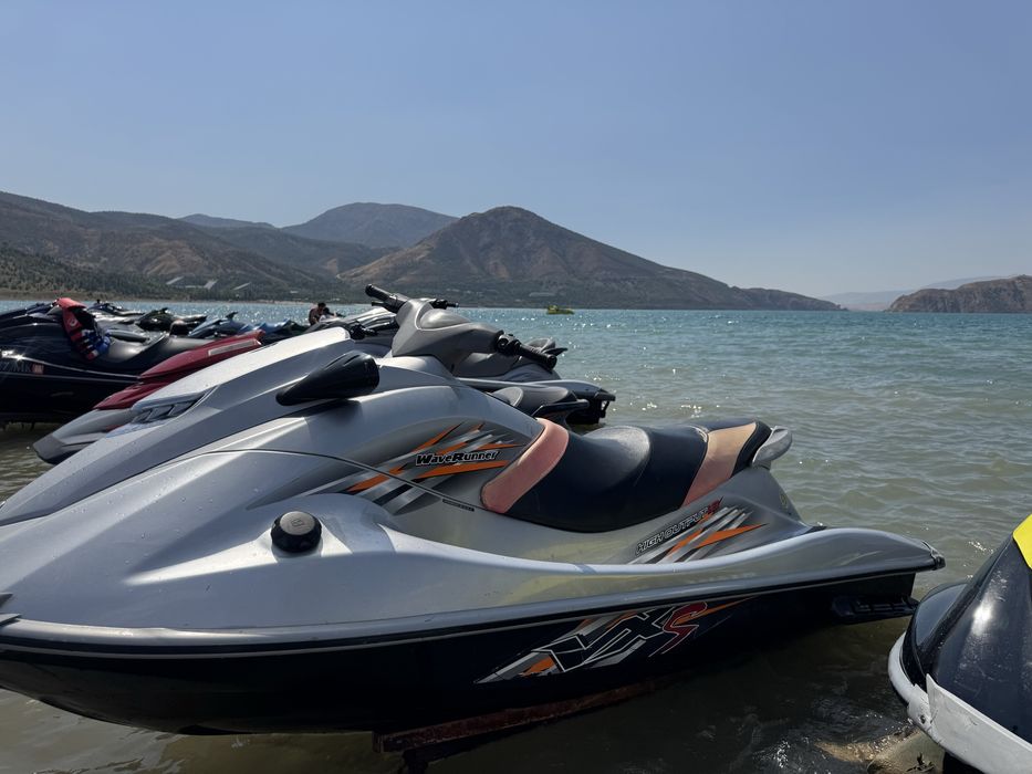 Gidrosikl yamaha 1800 sotiladi