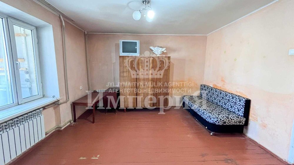 Продется 1 ком квартира в центре Калжан_Империя