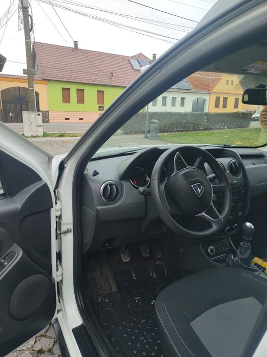 Dacia Duster 4x4 benzina motor Nissan 2017