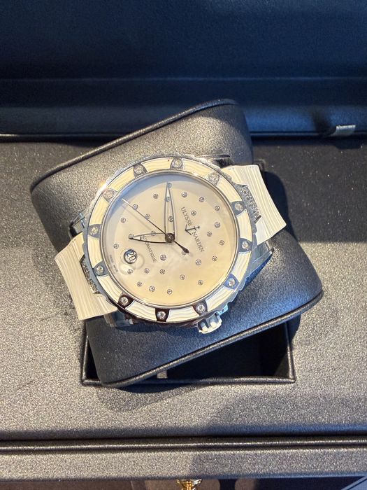 Ulysse Nardine Lady Diver Diamods