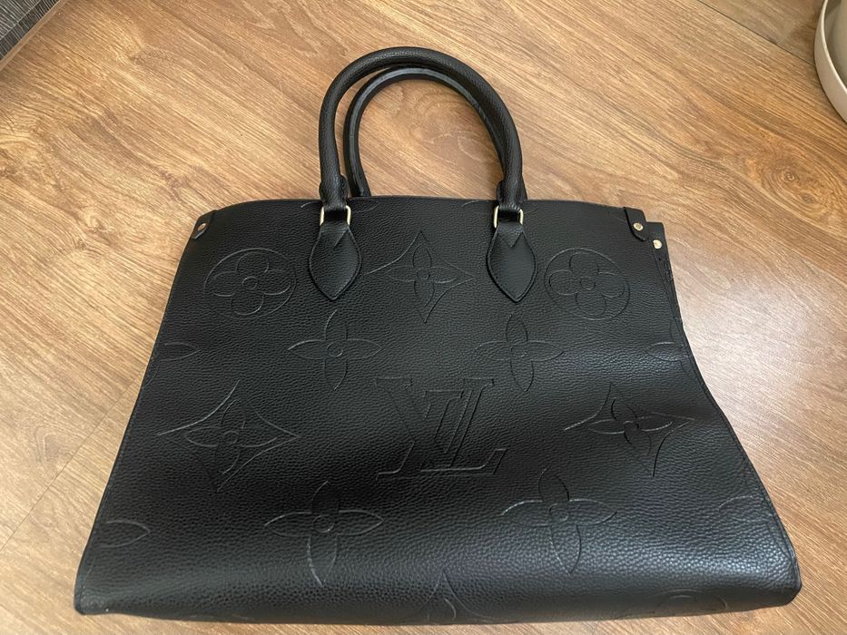 Черна дамска чанта