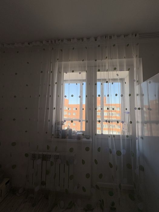 Продам ковры и шторы