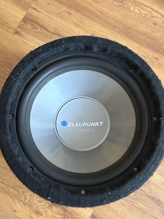 Subwoofer Blaupunkt TSW300  + incinta + amplificator Blaupunkt GTA4 special