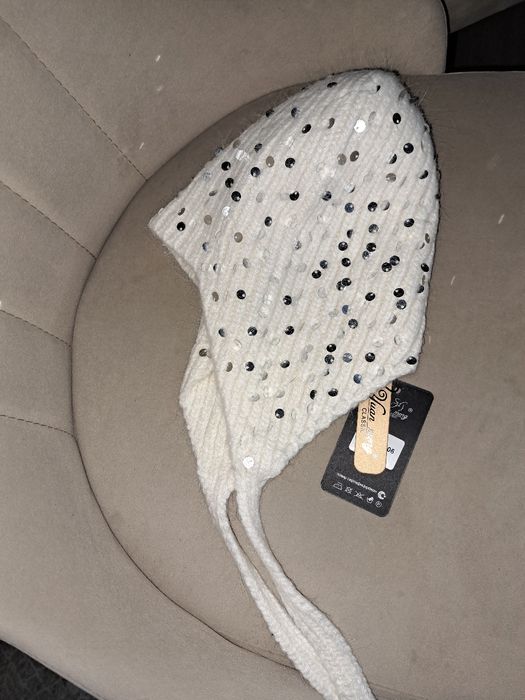 Продам шапочку новую