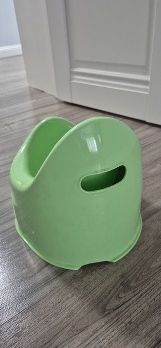 Отдам горшок Chicco