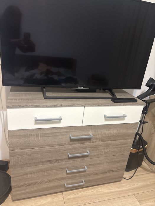 De vanzare comoda TV