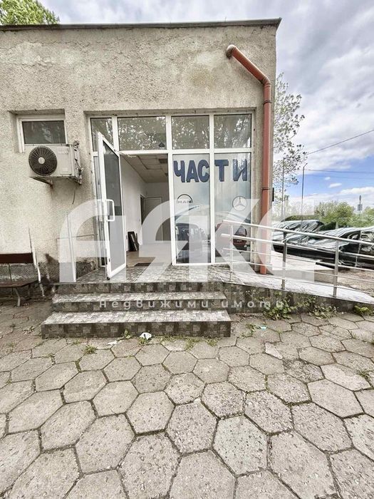 Предлагаме за продажба самостоятелен офис в кв. Хаджи Димитър