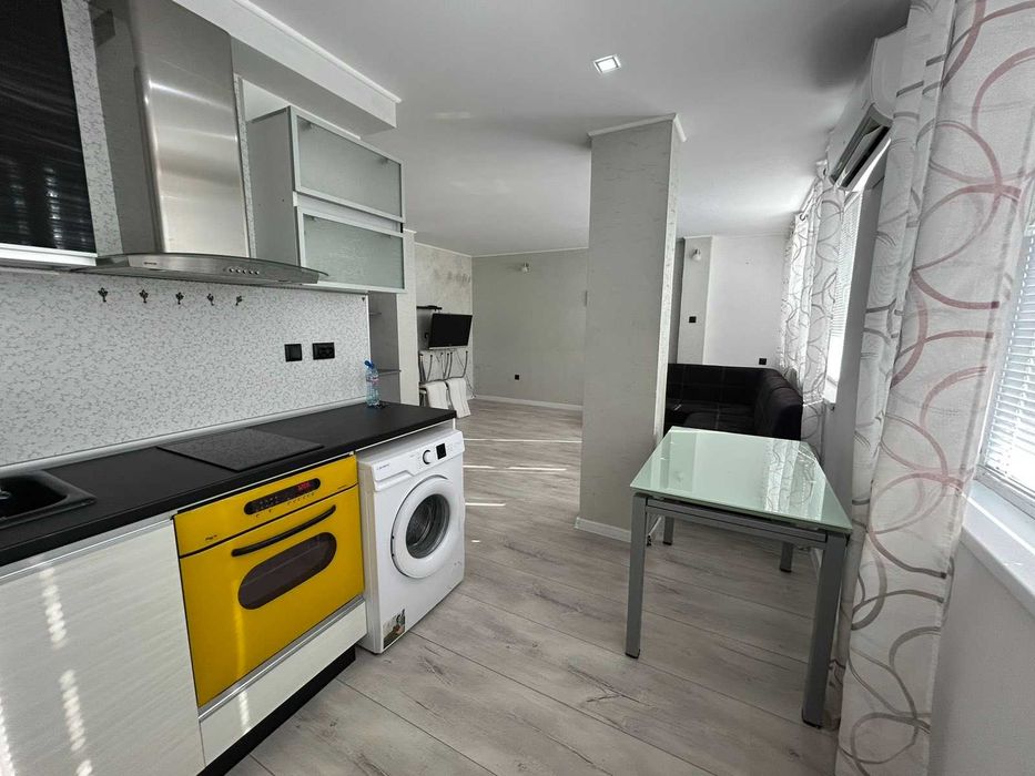 Продава се Тристаен апартамент в Попово - 84 кв.м за 1429 €/кв.м - Снимка #3
