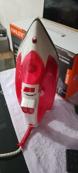 Утюг в хорошем состоянии