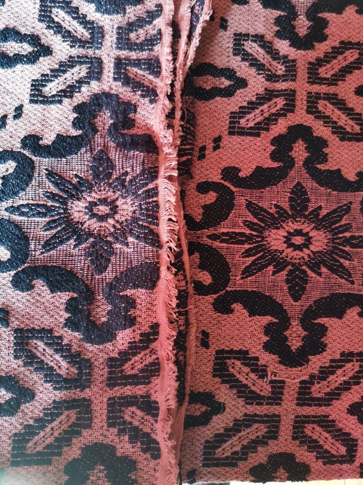 Вълнена постелка.