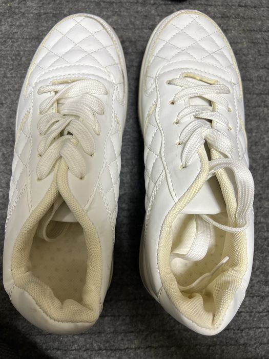 Продаются кроссовки