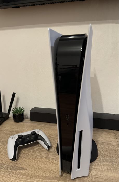 Playstation 5, disc edition, 825GB, state perfecta de functionare