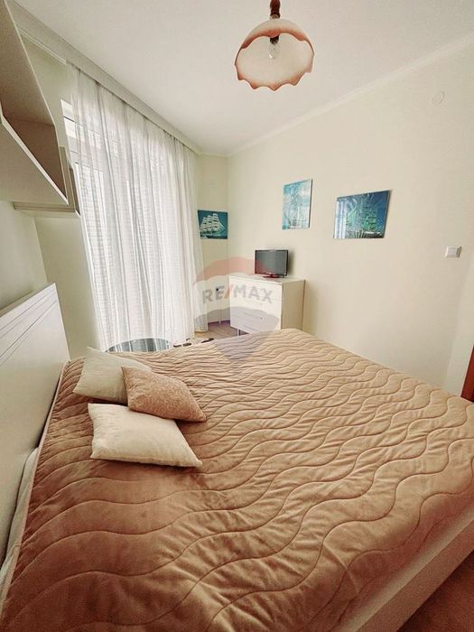 Дава се под наем Тристаен апартамент в к.к. Златни пясъци - 70 кв.м за 600 € - Снимка #8