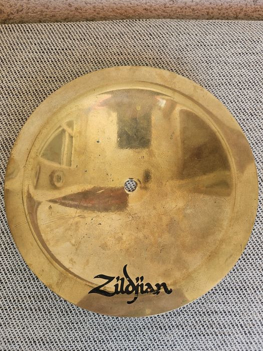 Продавам Zilbell 9.5