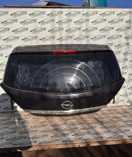 Hayon / Haion cu luneta Opel Astra H