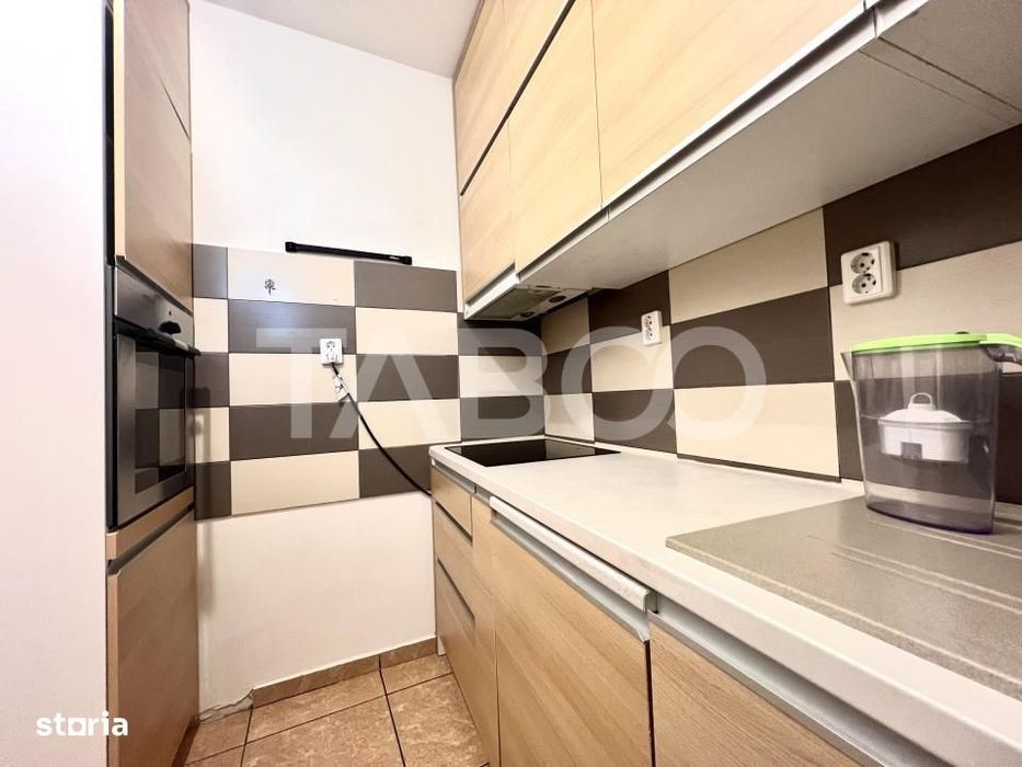 Apartament cu 3 camere pe 2 nivele zona Centrala langa Piata Abator