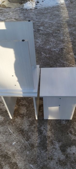 Стулья новые в центре