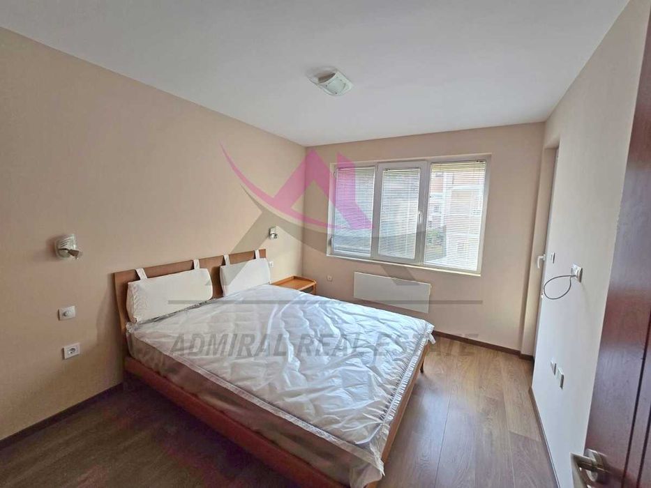 Дава се под наем Тристаен апартамент в Варна, Бриз - 130 кв.м за 850 € - Снимка #3