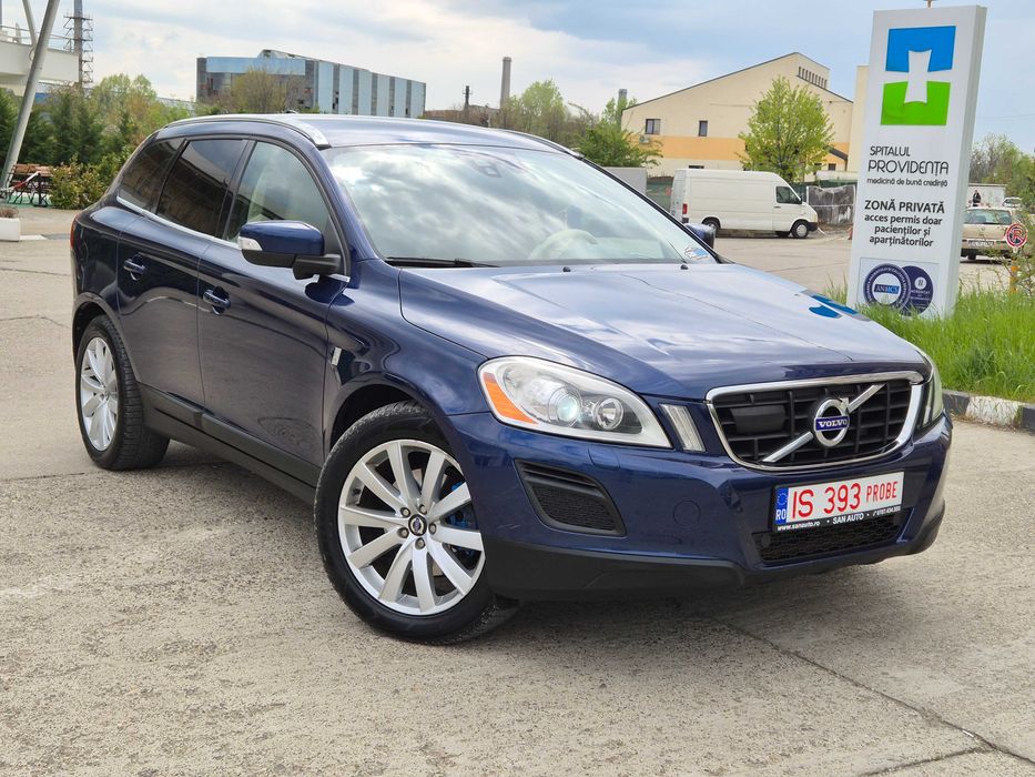 Volvo XC60 4x4 2012 2.4 D5 215 CP euro 5 automata / RATE fara avans
