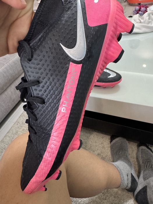 Футболни обувки Nike Phantom с чорапче