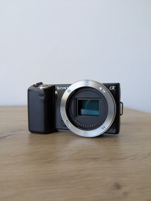 Sony NEX5 + E 18-55 УНИКАЛНИ СНИМКИ Дигитален Фотоапарат в Отлично Състояние
