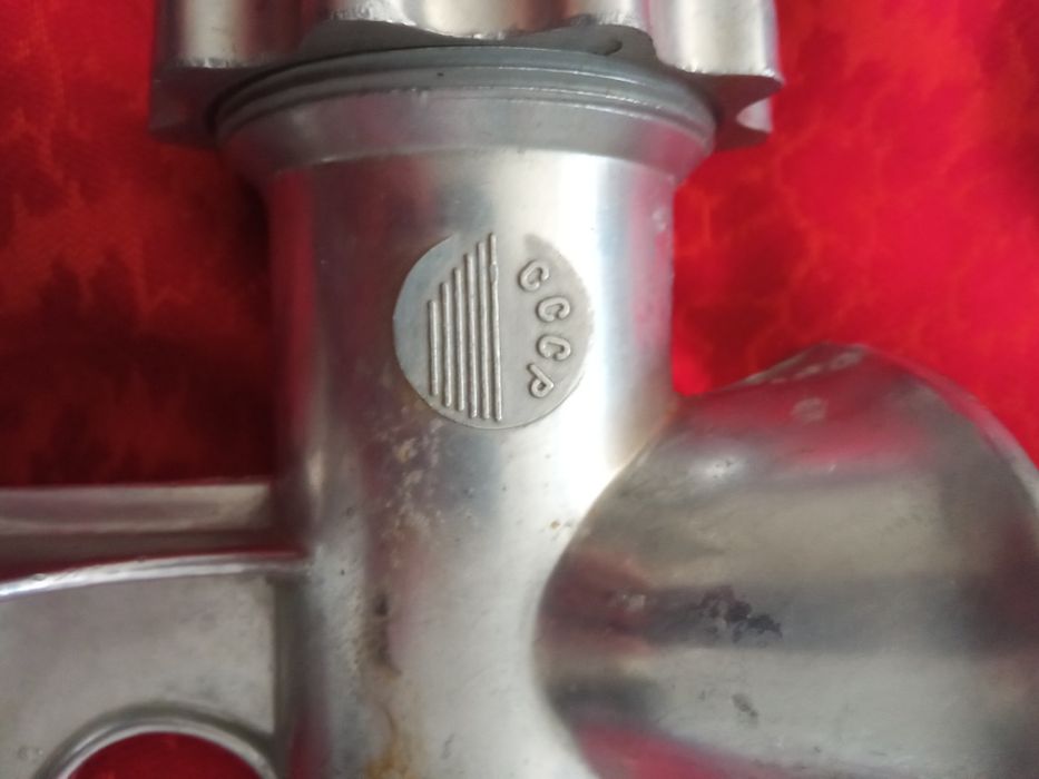 Продам мясорубку