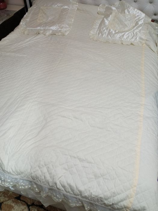 Покрывало, постельное белье