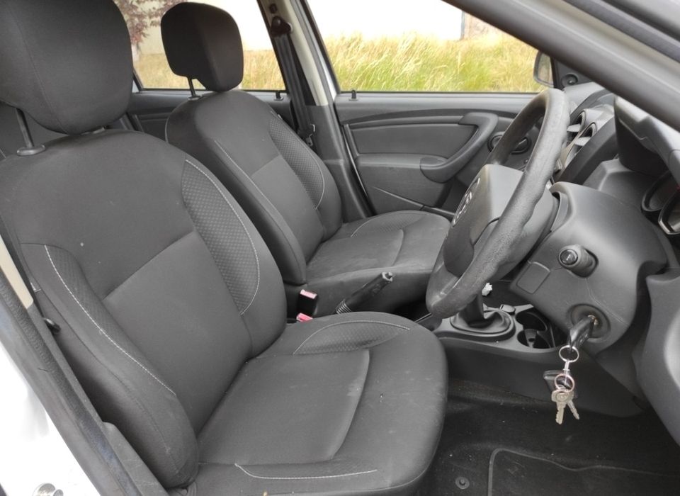 Vand Dacia Duster import Uk avariat