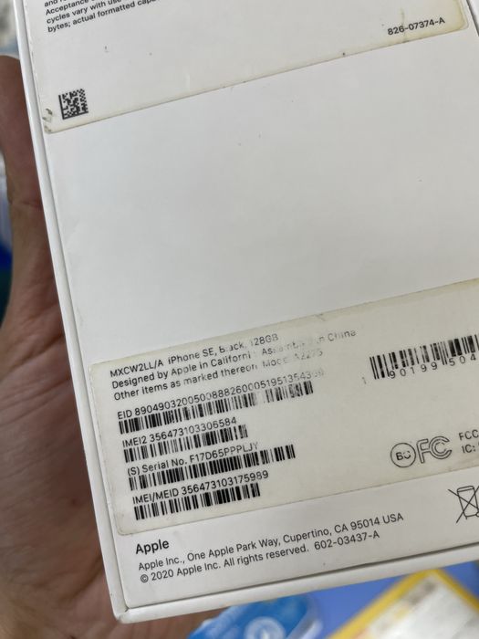 Iphone se 2020г 128gb