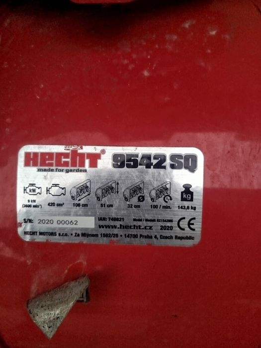Роторен снегорин HECHT 9542 SQ