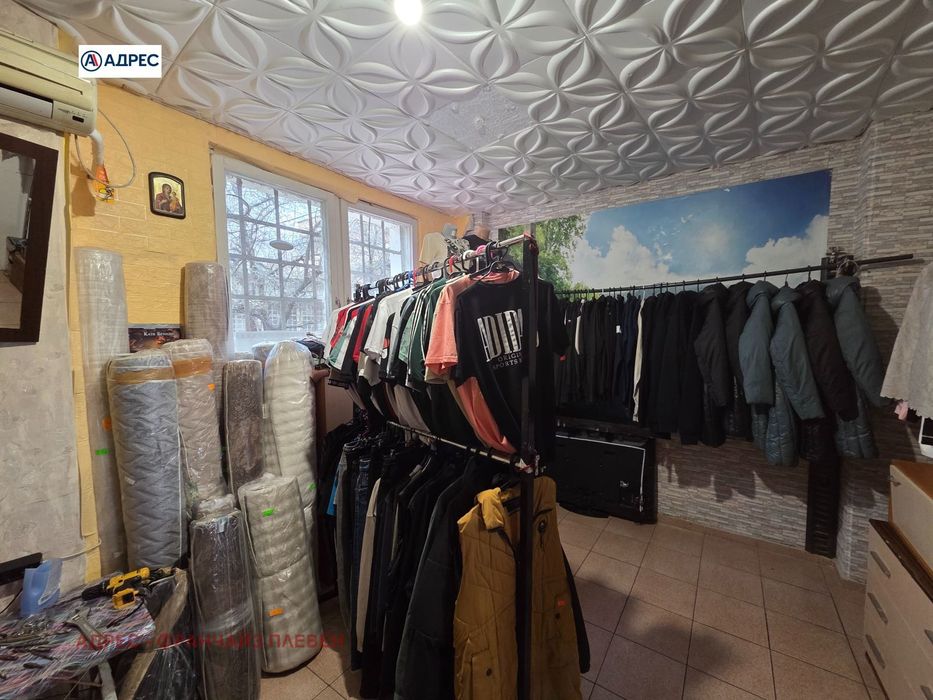 Магазин в Враца-Център площ 50 цена 125000