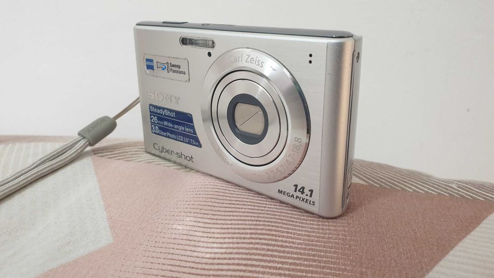 Sony Cyber-shot DSC-W550 14,1 мРх