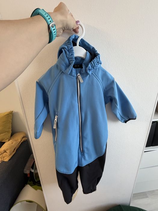 Продам комбинезон Reima